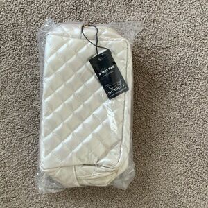 Scout Bags 
2-way Make up Bag